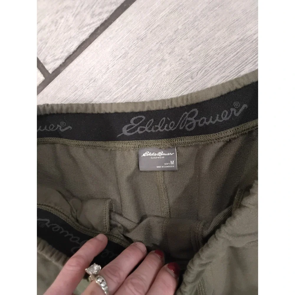 Eddie‎ Bauer Mens Sweat Shorts Khaki Olive Green Drawstring Pockets Size M